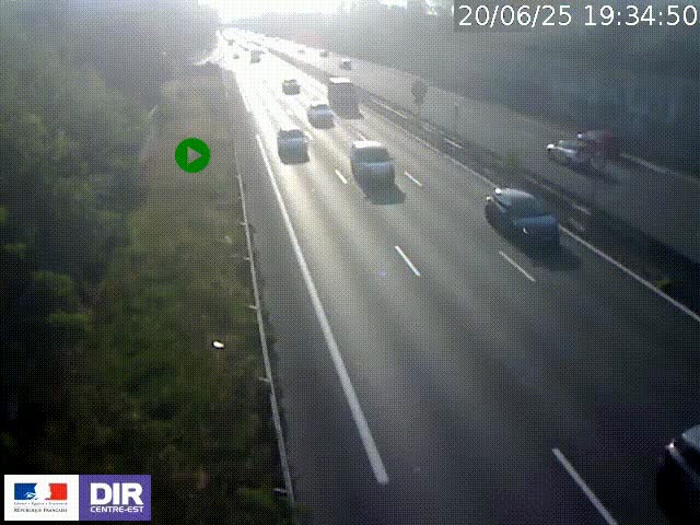Webcam à Bron sur l'A43 à la jonction avec le boulevard périphérique de Lyon (D383). Vue orientée vers Lyon