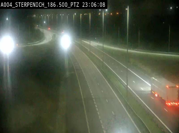 Webcam E411 à Sterpenich en Belgique près de la frontière du Luxembourg. Vue orientée vers Bruxelles