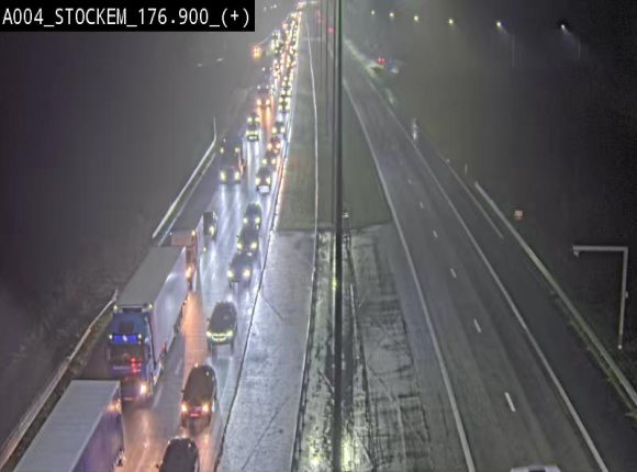 Webcam au-dessus de l'E411 sur la N83 à hauteur de la sortie Stockem. Vue orientée vers Arlon