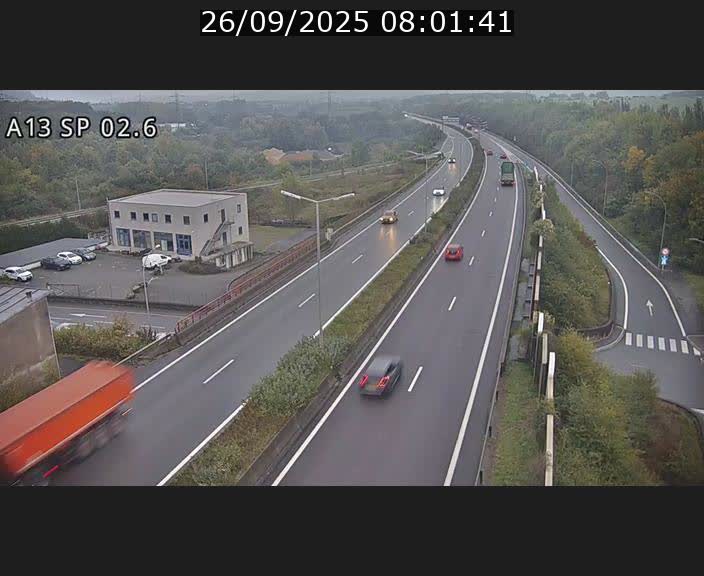 Traffic live webcam Luxembourg Sanem - A13 direction Pétange - BK 2.6