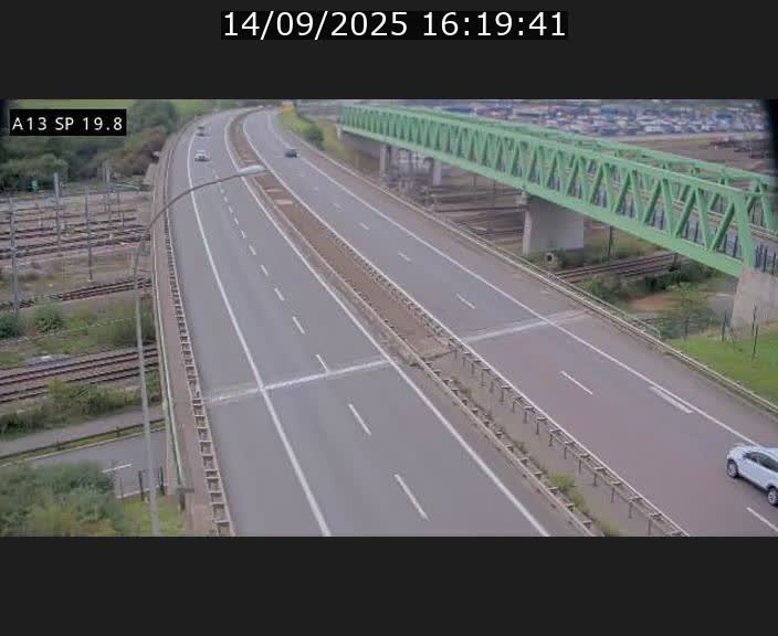 Traffic live webcam Luxembourg Croix de Bettembourg - A13 direction Esch-sur-Alzette - BK 19.8