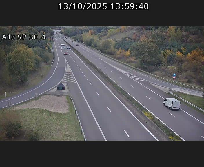 Traffic live webcam Luxembourg Altwies - A13 direction Luxembourg-ville - BK 30.4