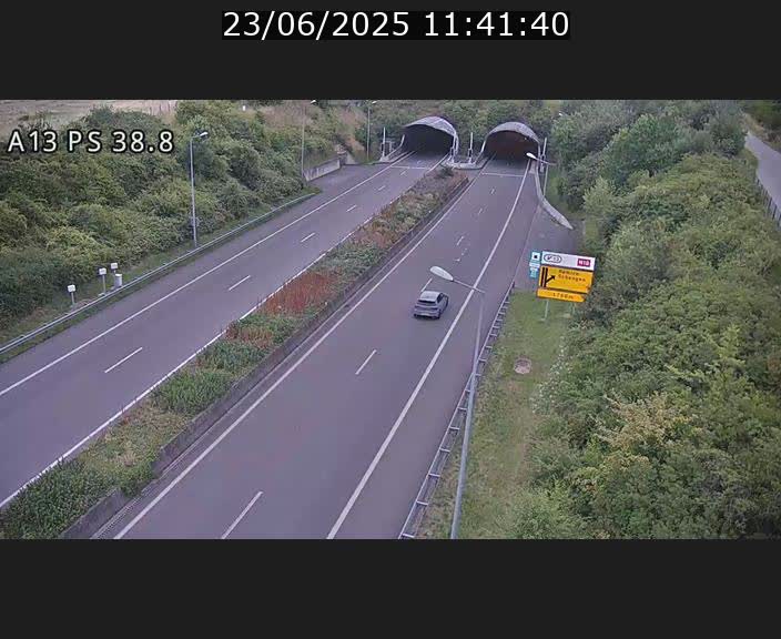 Webcam autoroute A13 à l'entrée ouest du tunnel Markusbierg à Schengen. Vue orientée vers Mondorf-les-Bains
