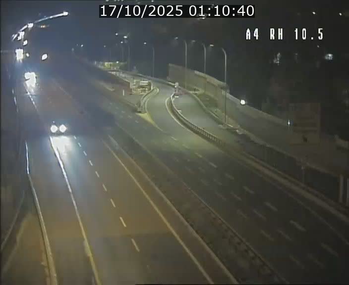 Traffic live webcam Luxembourg Pontpierre - A4 - BK 10.5 - direction Luxembourg