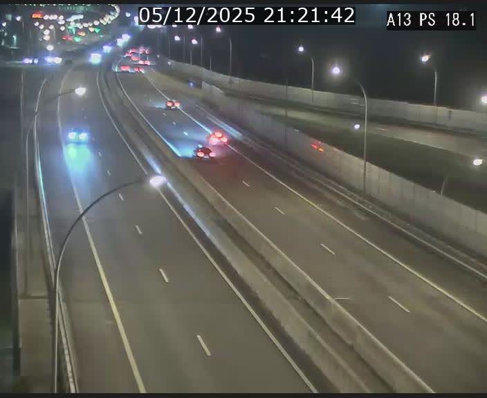 Traffic live webcam Luxembourg Dudelange - A13 direction Croix de Bettembourg - BK 18.1