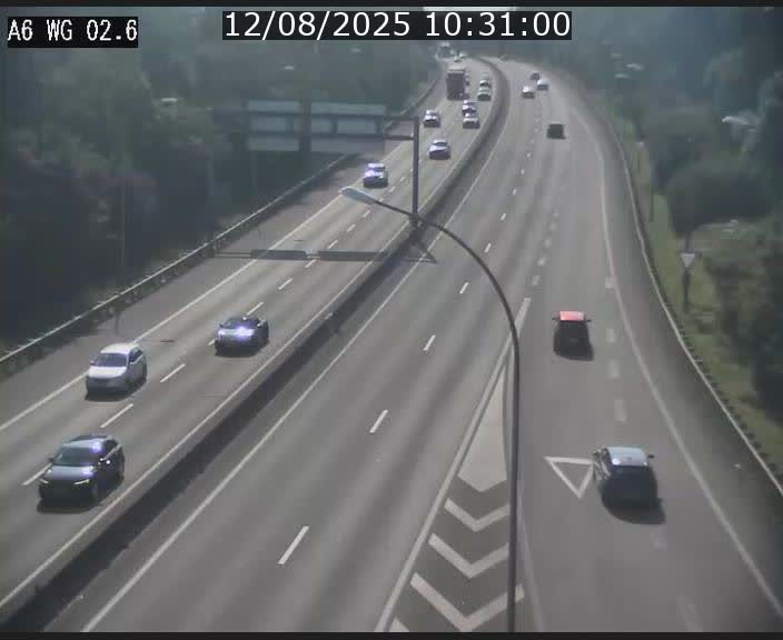 Traffic live webcam Luxembourg Croix de Cessange - A6 - BK 2.6 - direction France/Allemagne