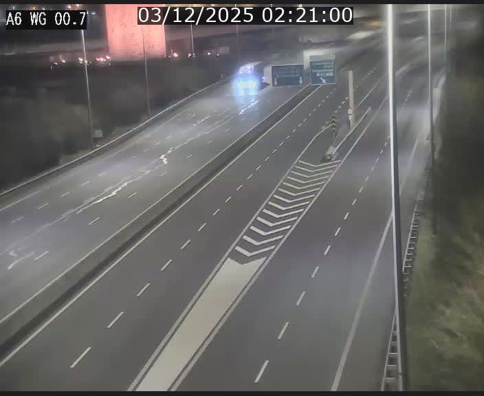 Traffic live webcam Luxembourg Croix de Cessange - A6 - BK 0.7 - direction A3 France