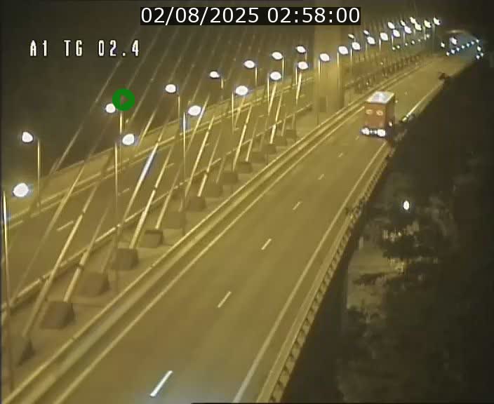 Traffic live webcam Luxembourg Sandweiler - A1 direction Luxembourg-ville - BK 2.4