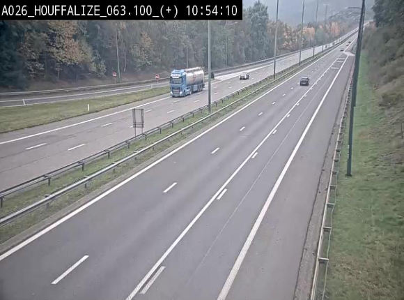 Webcam autoroute des Ardennes (E25/A26) à hauteur d'Houffalize. Vue orientée vers Baraque de Fraiture