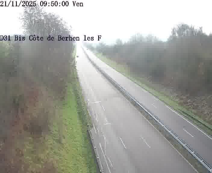 Webcam de surveillance sur D31bis (France) à Behren-lès-Forbach, cadrée vers Sarreguemines, proposant une information routière utile aux déplacements quotidiens.