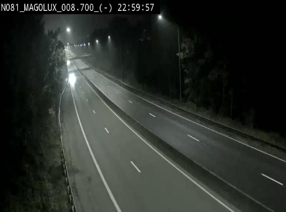Webcam sur la N81 (E411) à hauteur de la jonction avec la N883. Vue orientée vers Arlon