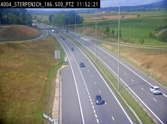 Webcam E411 à Sterpenich en Belgique près de la frontière du Luxembourg. Vue orientée vers Bruxelles