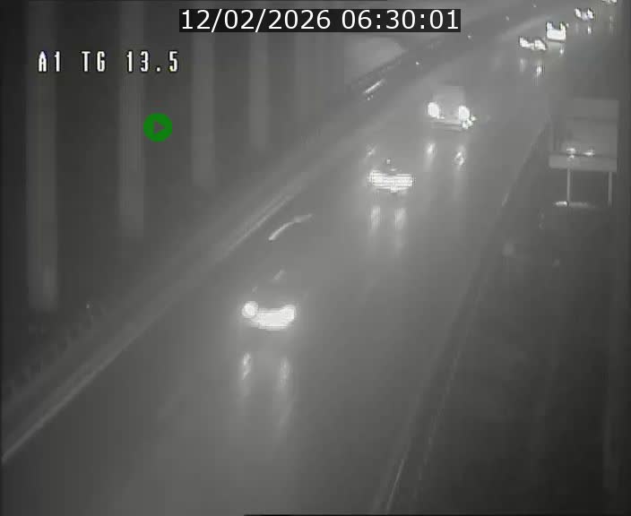 Traffic live webcam Luxembourg Senningen - A1 direction Luxembourg - BK 13.5