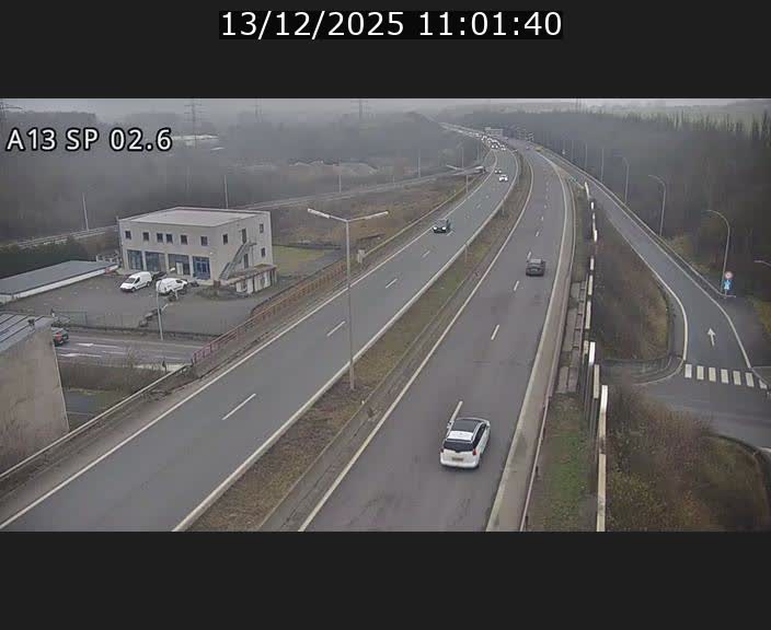 Traffic live webcam Luxembourg Sanem - A13 direction Pétange - BK 2.6