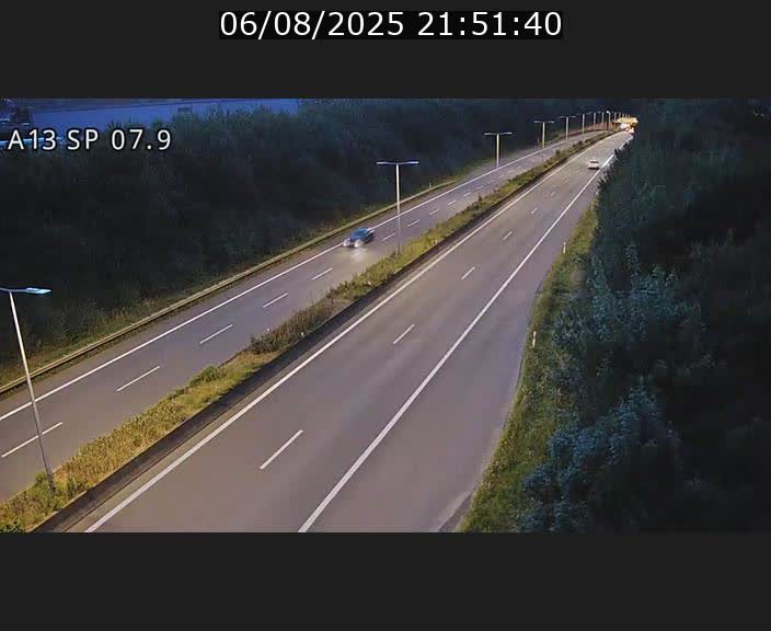 Traffic live webcam Luxembourg Jonction Lankelz - A13 direction Pétange - BK 7.9
