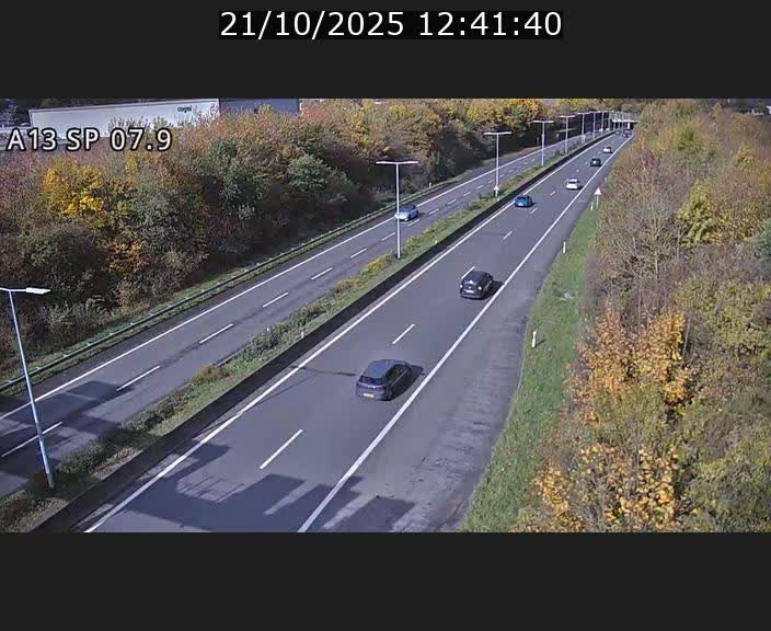 Traffic live webcam Luxembourg Jonction Lankelz - A13 direction Pétange - BK 7.9