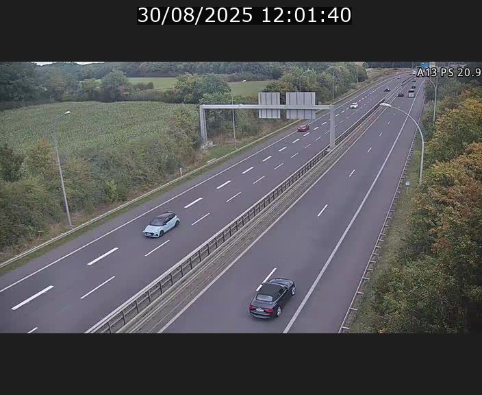 Traffic live webcam Luxembourg Croix de Bettembourg, rond-point d'Hellange - A13 direction Allemagne - BK 20.9