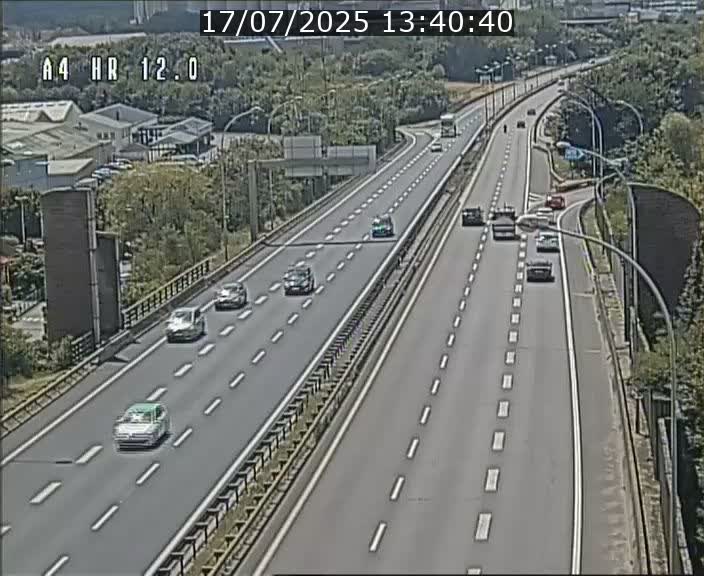 Traffic live webcam Luxembourg Jonction Foetz - A4 - BK 12.0 - direction Esch sur Alzette