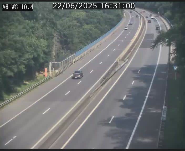 Traffic live webcam Luxembourg Mamer - A6 - BK 10.4 - direction Luxembourg/France/Allemagne