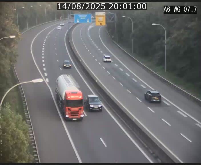 Traffic live webcam Luxembourg - Bridel - A6 - BK 7.7 - direction Belgique