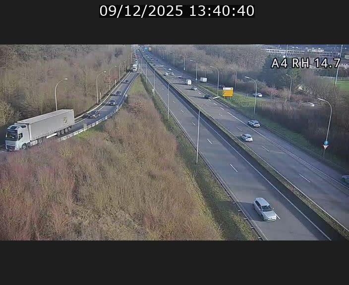 Traffic live webcam Luxembourg Jonction Lankelz - A4 - BK 14.7 - direction Luxembourg