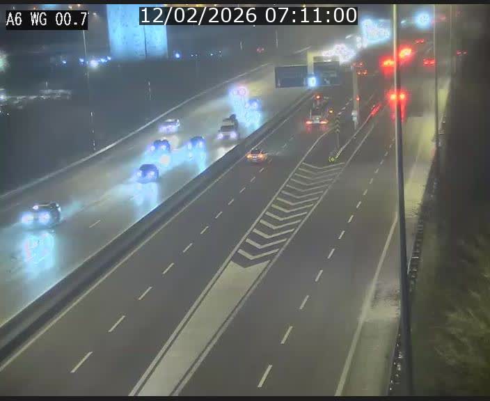 Traffic live webcam Luxembourg Croix de Cessange - A6 - BK 0.7 - direction A3 France