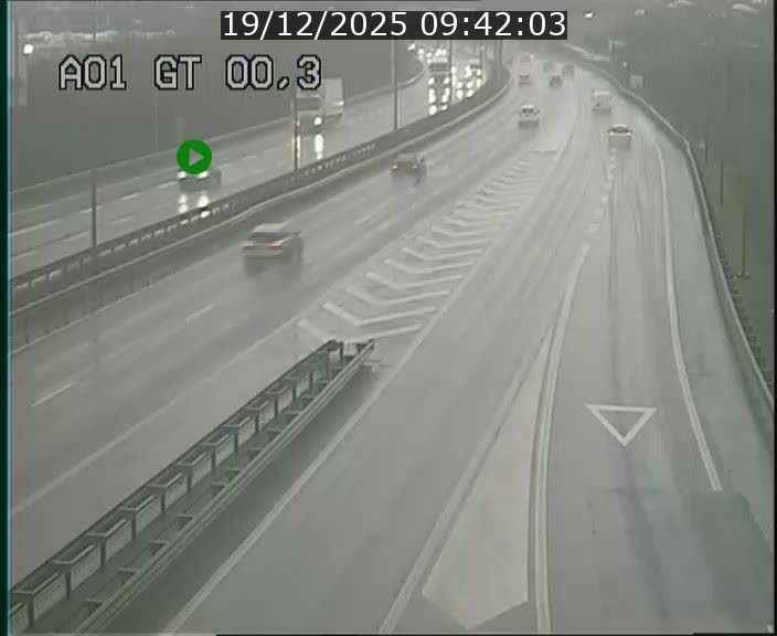 Traffic live webcam Luxembourg Croix de Gasperich - A1 direction Kirchberg - BK 0.3