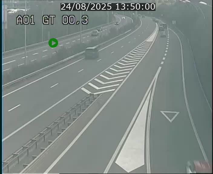Traffic live webcam Luxembourg Croix de Gasperich - A1 direction Kirchberg - BK 0.3