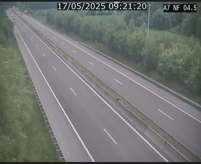 Caméra autoroute Luxembourg A7 - Passage à gibier Rëngelbour - direction Tunnel Grouft