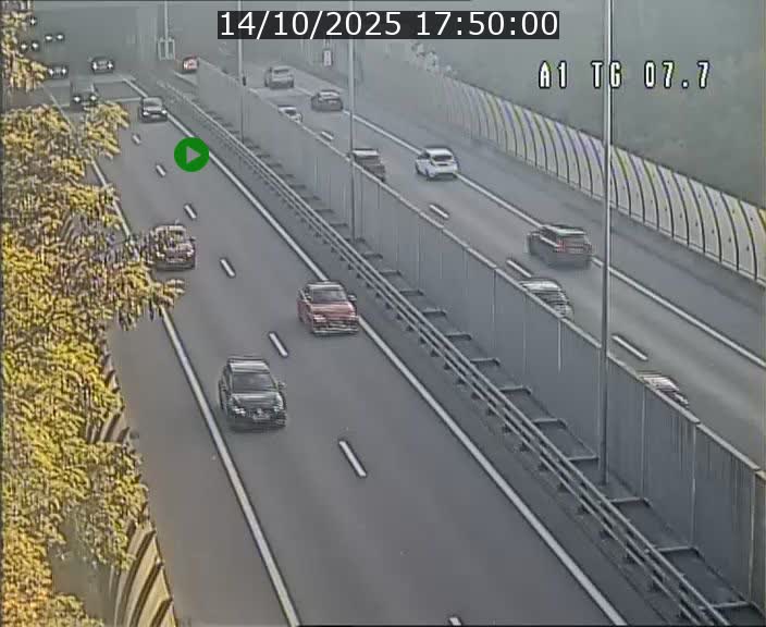 Traffic live webcam Luxembourg Kirchberg - A1 direction Luxembourg-ville - BK 7.7