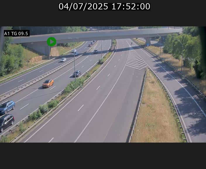 Traffic live webcam Luxembourg Jonction Grünewald - A1 direction Luxembourg-ville - BK 9.5