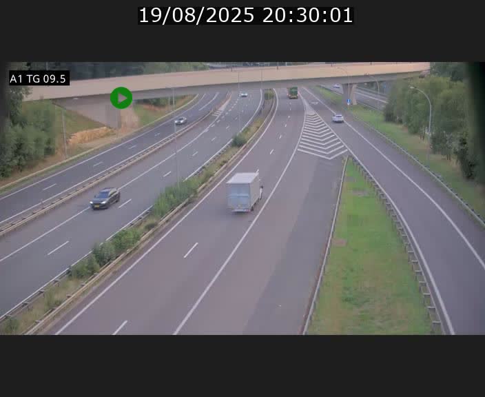 Traffic live webcam Luxembourg Jonction Grünewald - A1 direction Luxembourg-ville - BK 9.5