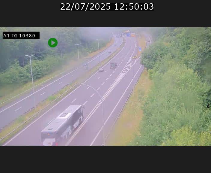 Traffic live webcam Luxembourg Senningerberg - A1 direction Luxembourg Kirchberg - BK 10.3