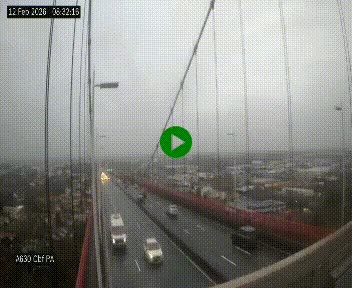 Webcam autoroute sur le périphérique de Bordeaux (A630) au nord de la ville. Caméra située sur le Pont d'Aquitaine.