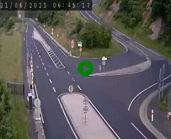 Webcam routière sur la N122 au niveau du Tunnel du Lioran. Vue de l'entrée côté Aurillac.