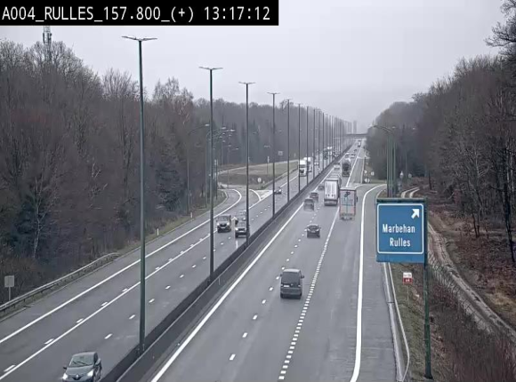 Webcam à hauteur de la sortie 28a donnant sur la P7 menant à Rulles. Vue orientée vers Luxembourg