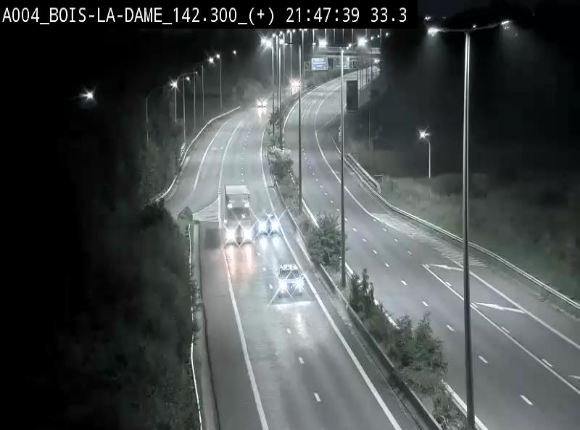 Webcam située entre la sortie 29 Neufchâteau et la jonction avec l'E25 en direction de Liège et Luxembourg