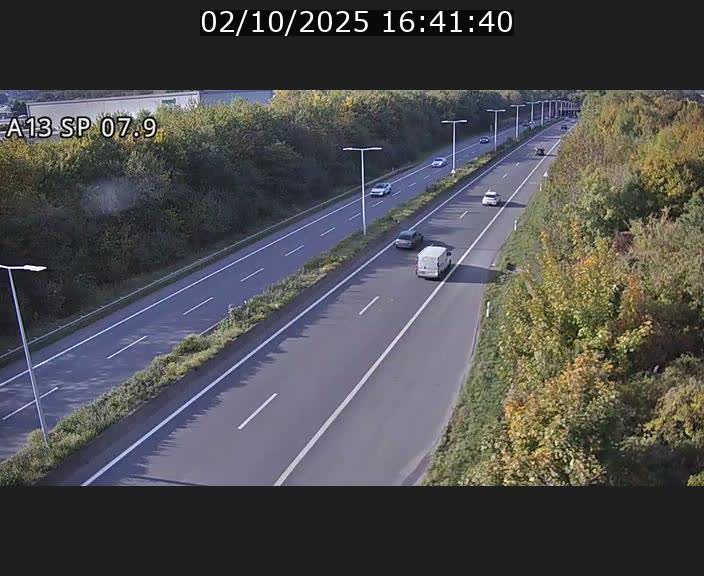 Traffic live webcam Luxembourg Jonction Lankelz - A13 direction Pétange - BK 7.9