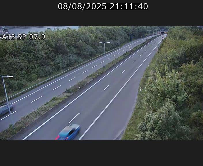 Traffic live webcam Luxembourg Jonction Lankelz - A13 direction Pétange - BK 7.9