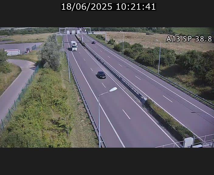Webcam autoroute A13 à l'entrée ouest du tunnel Markusbierg à Schengen. Vue orientée vers le tunnel et l'Allemagne