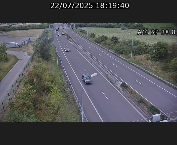 Webcam autoroute A13 à l'entrée ouest du tunnel Markusbierg à Schengen. Vue orientée vers le tunnel et l'Allemagne
