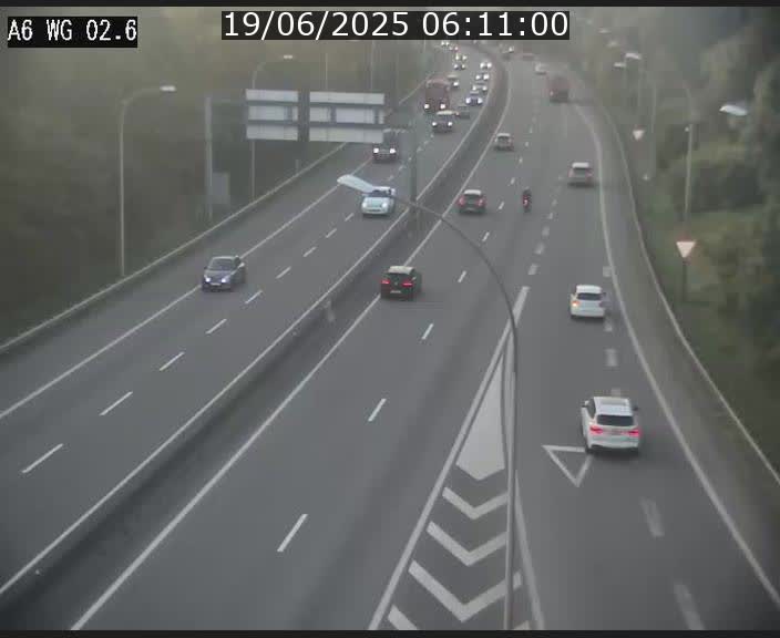 Traffic live webcam Luxembourg Croix de Cessange - A6 - BK 2.6 - direction France/Allemagne