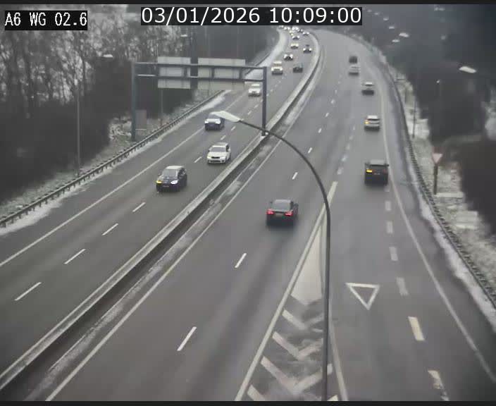 Traffic live webcam Luxembourg Croix de Cessange - A6 - BK 2.6 - direction France/Allemagne