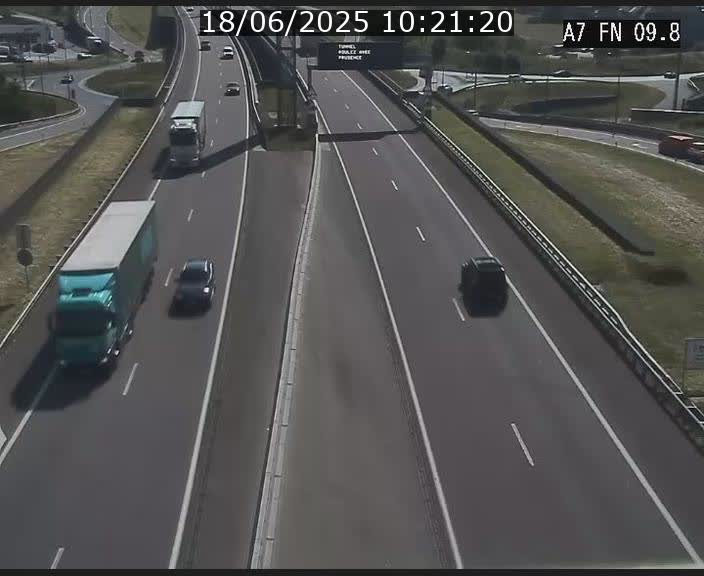 Caméra trafic Luxembourg - A7, Tunnel Gousselerbierg, sortie sud, direction rond-point Lorentzweiler (BK 9.9)