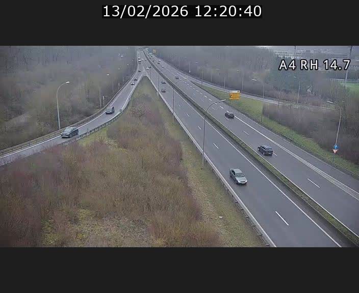 Traffic live webcam Luxembourg Jonction Lankelz - A4 - BK 14.7 - direction Luxembourg