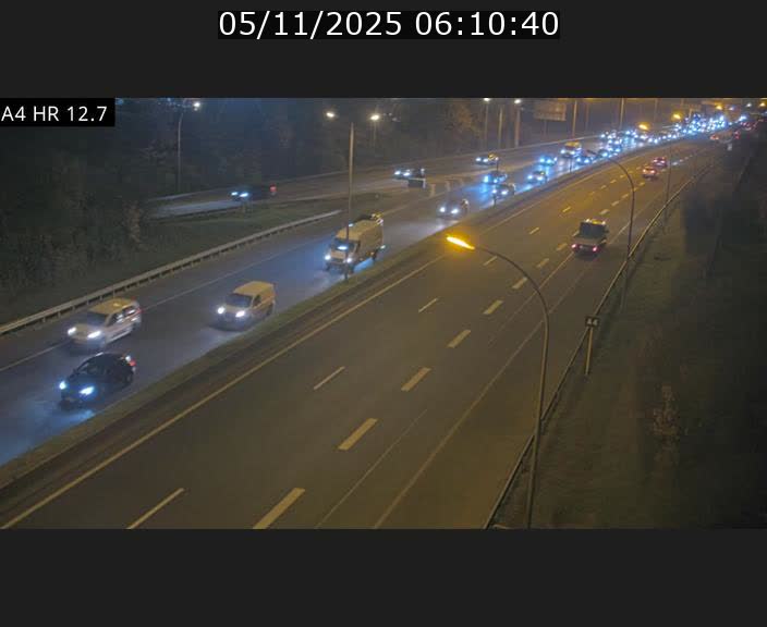 Traffic live webcam Luxembourg Esch sur Alzette - A4 - BK 12.7 - direction Esch-Belval
