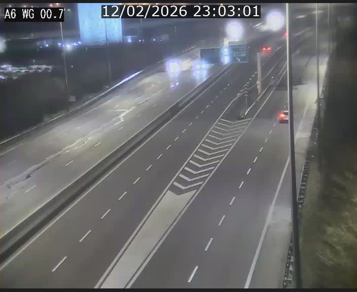 Traffic live webcam Luxembourg Croix de Cessange - A6 - BK 0.7 - direction A3 France