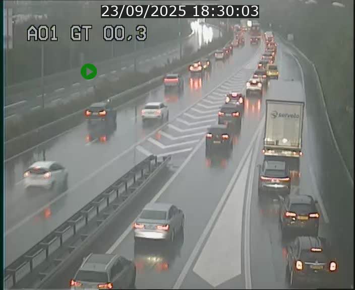 Traffic live webcam Luxembourg Croix de Gasperich - A1 direction Kirchberg - BK 0.3