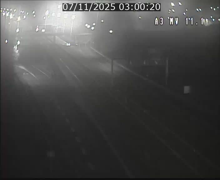 Traffic live webcam Luxembourg Croix de Bettembourg A3 - BK 11.1 - direction Luxembourg-ville