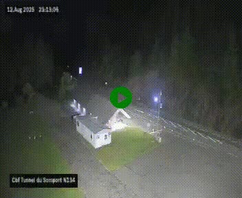 Webcam à l'entrée du tunnel du Somport, côté français, sur la N134, dans les Pyrénées, en direction de l'Espagne, à 1116 mètres d'altitude